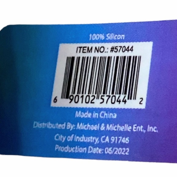 NWT Rainbow Pride Silicone Bracelet - Picture 2 of 8